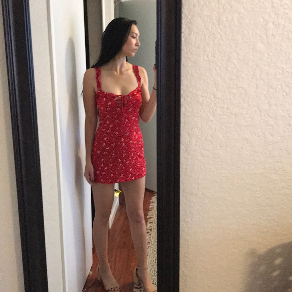 Pretty little thing red floral mini dress size 4